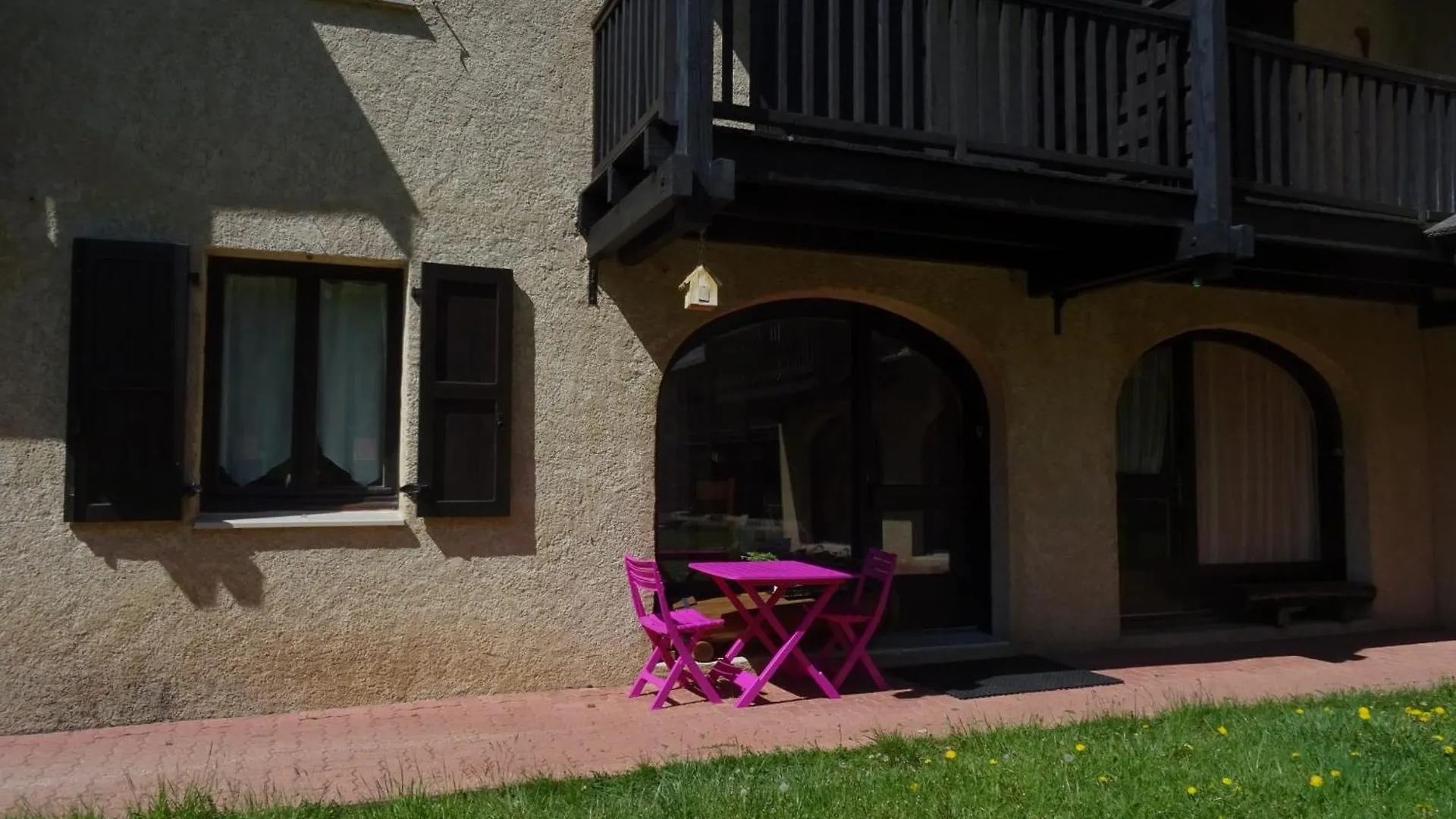 Le Chardonnet I - 1 Bedroom Sleeps 4 Nevache