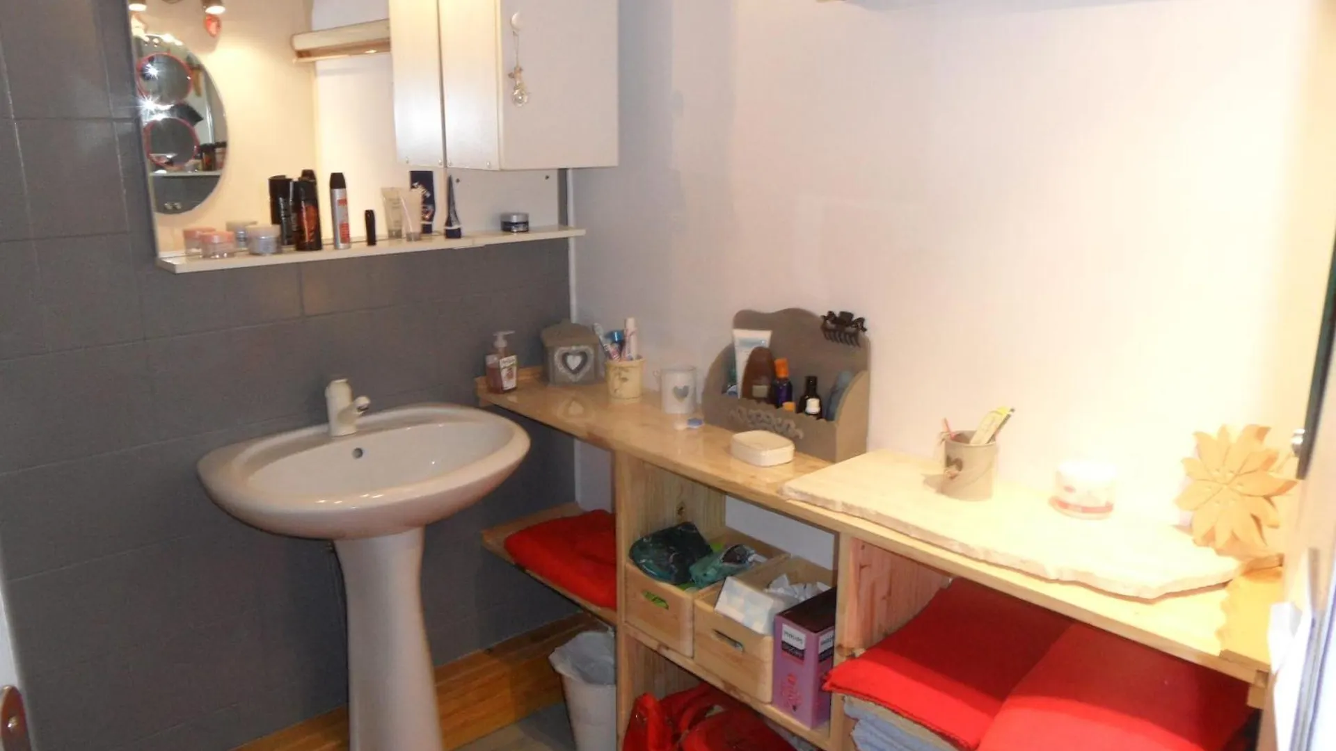 Le Chardonnet I - 1 Bedroom Sleeps 4 Nevache
